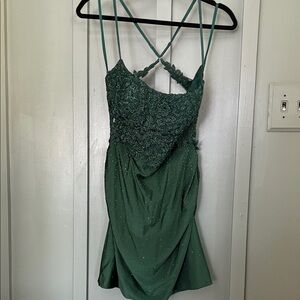 Elegant Green Sleeveless Dress